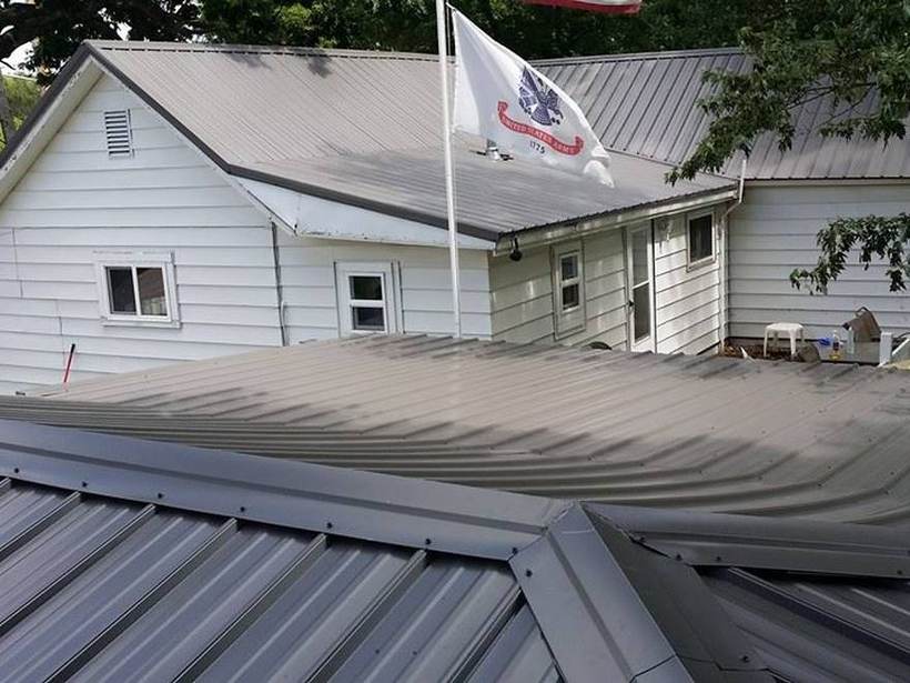 Steel Master Roofing install: Walkerton, Charcoal
