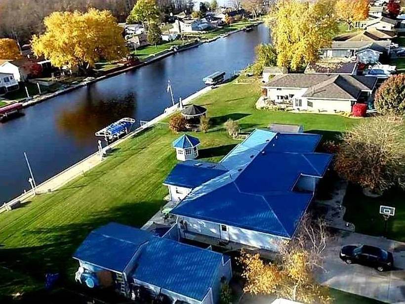 Steel Master Roofing install: Granger, Standing Seam, Charcoal