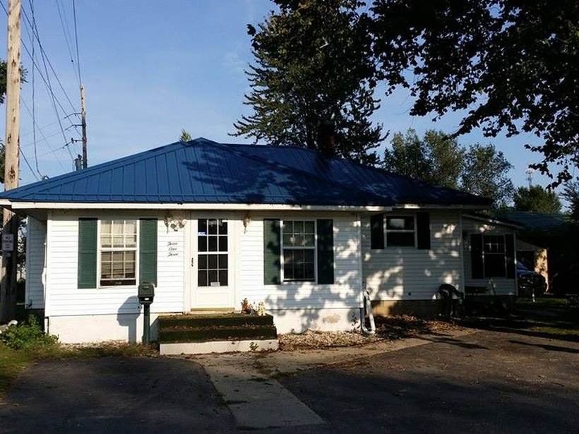 Steel Master Roofing install: Warsaw, Gallery Blue