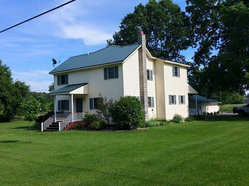 Steel Master Roofing install: Middlebury