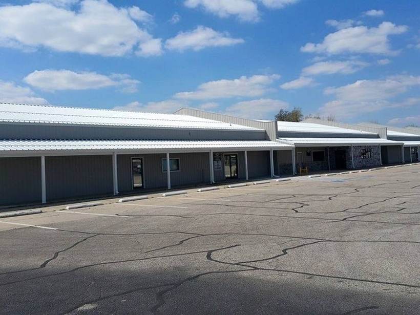 Steel Master Roofing install: Commercial