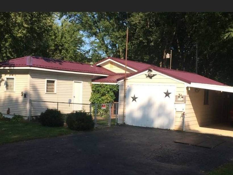 Steel Master Roofing install: Elkhart, Exposed Fastener