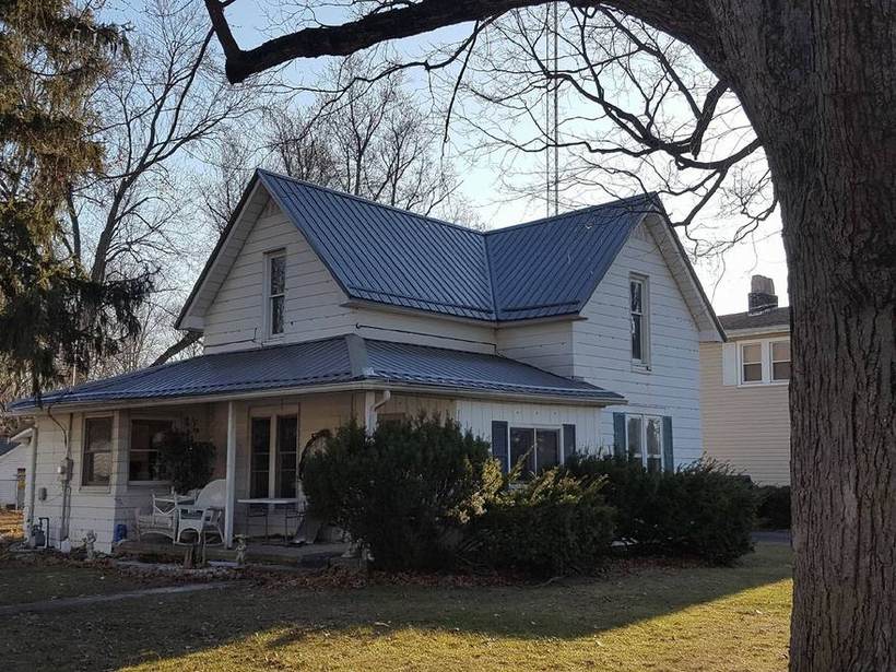 Steel Master Roofing install: Standing Seam