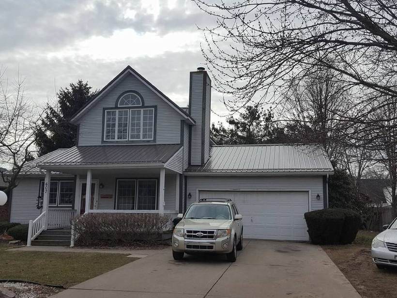 Steel Master Roofing install: Standing Seam