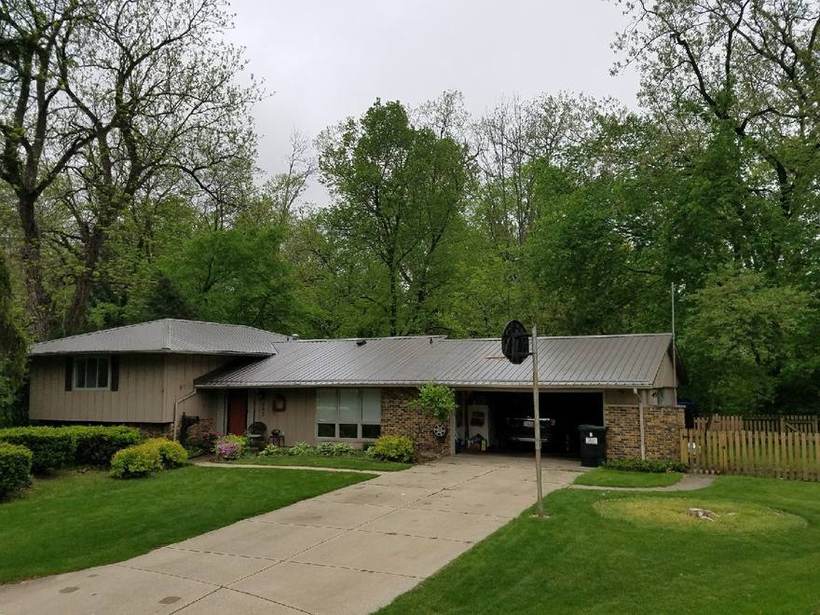 Steel Master Roofing install: Niles