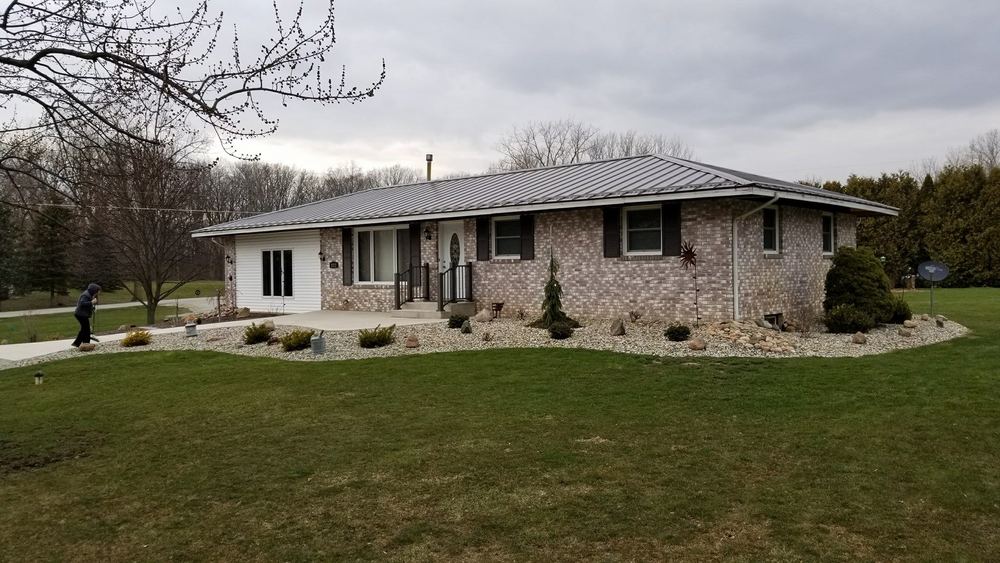 Steel Master Roofing install: warsaw - Shop Fab - burnished slate