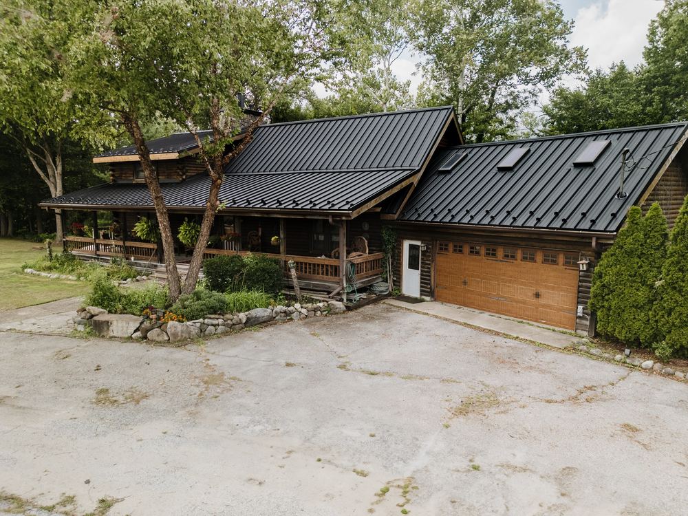 Steel Master Roofing install: Standing Seam