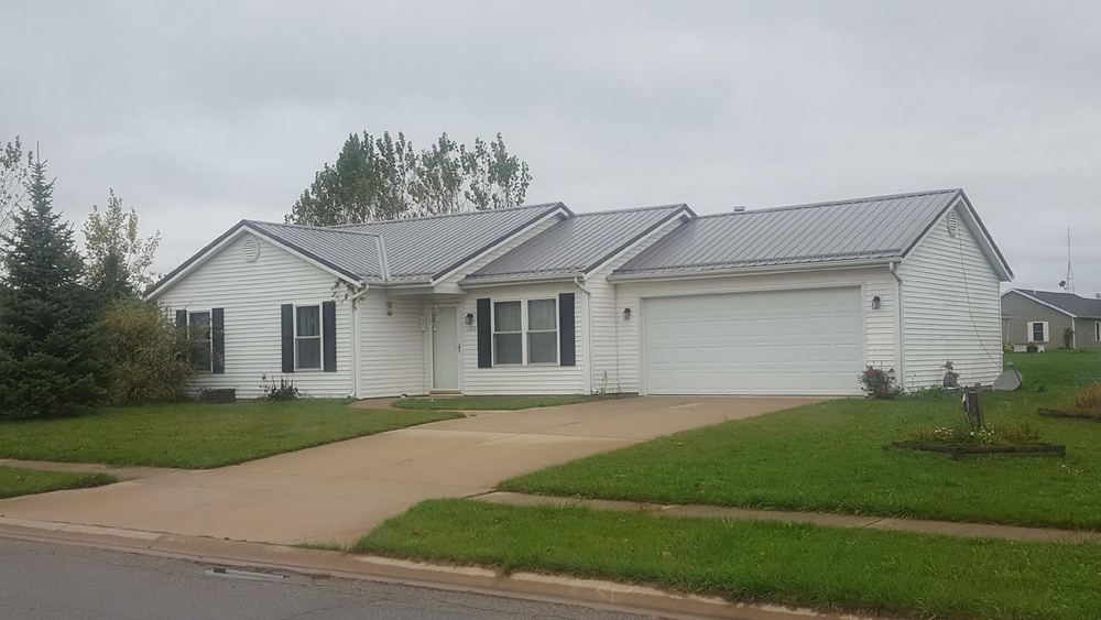 Steel Master Roofing install: Warsaw - Standing Seam