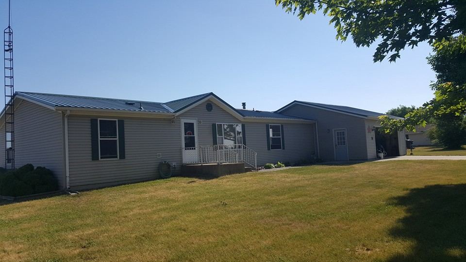 Steel Master Roofing install: elkhart - Install Progress - forest green