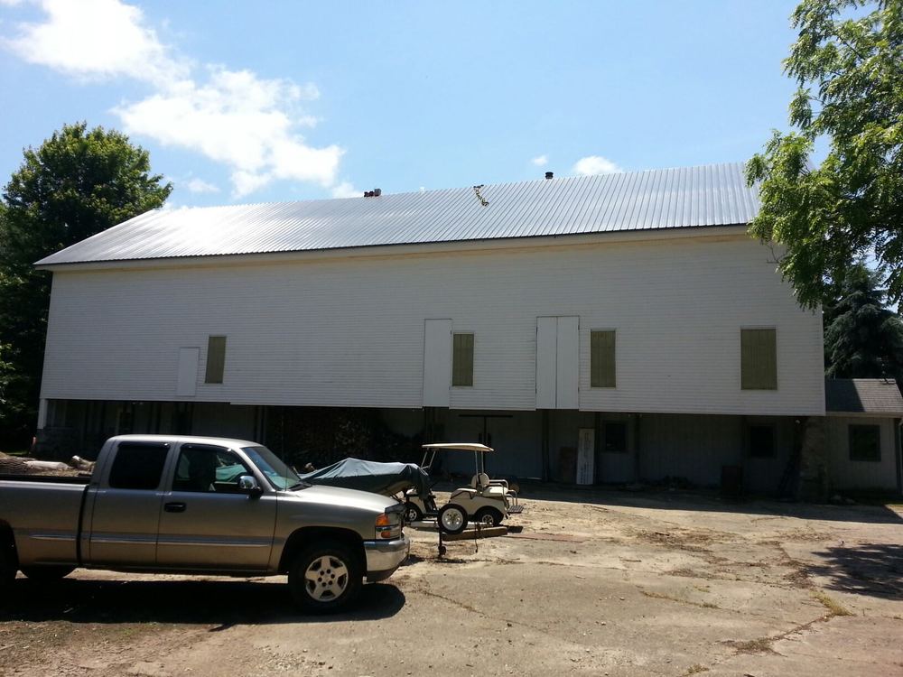 Steel Master Roofing install: south-bend - Barndominium