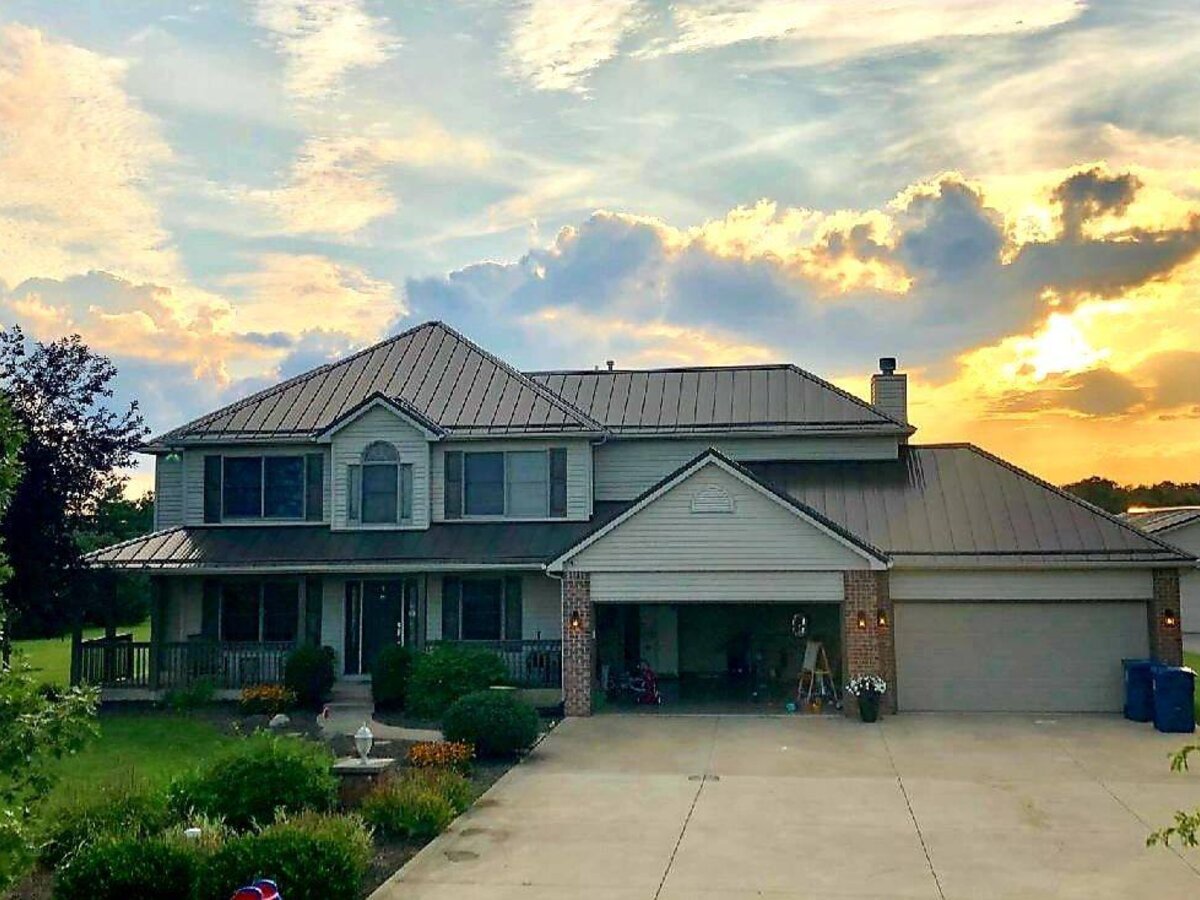 Steel Master Roofing install: Michiana - Standing Seam